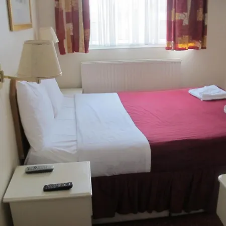 Chiswick Lodge Hotel-3