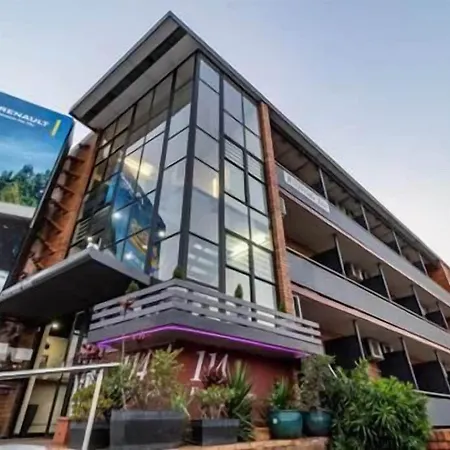 Kingsford Riverside Inn-2