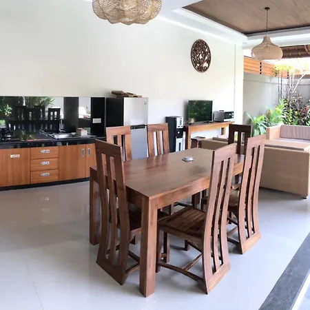 Three Brothers Bali Legian Bungalows & Villas-2