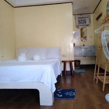 Lola Flor'S Guest House-3
