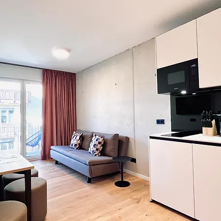 Mikes Apartments Munich-3