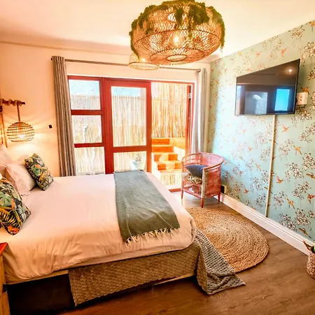 Beachwood Camps Bay-2