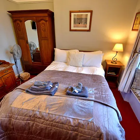 Burnside Guest House-2