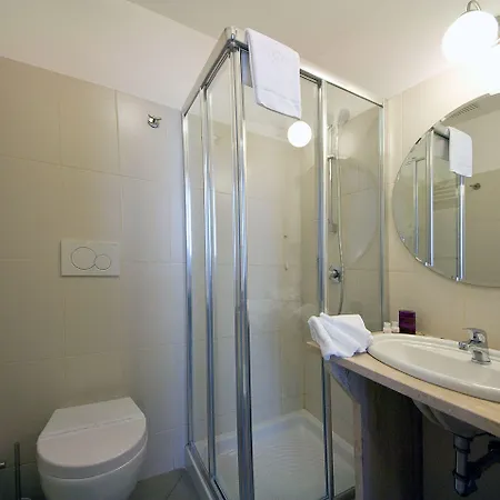 Ara Pacis Inn-2