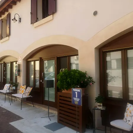 Giardino Giusti House & Court-2