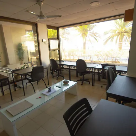 Hostel Tropical Work-2