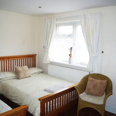 Abbey Lodge Guest House-3