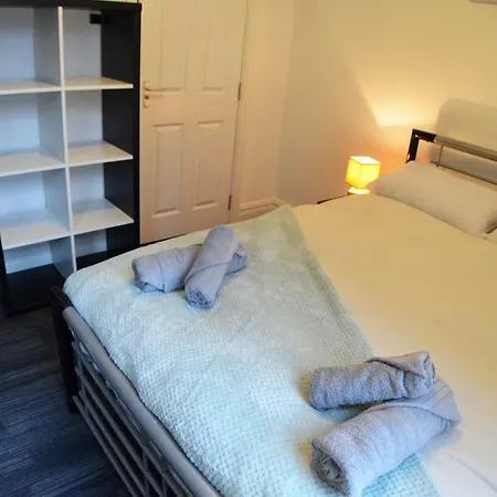 Old Swan Guest House-3