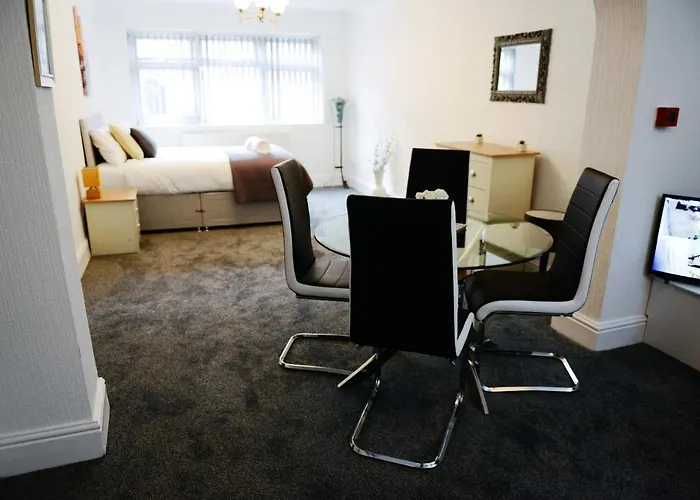 Bridle Lodge Apartments