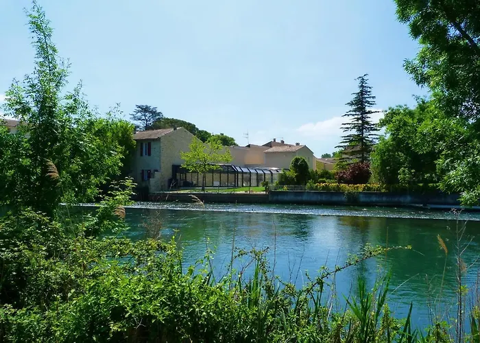 Au Murmure De La Sorgue