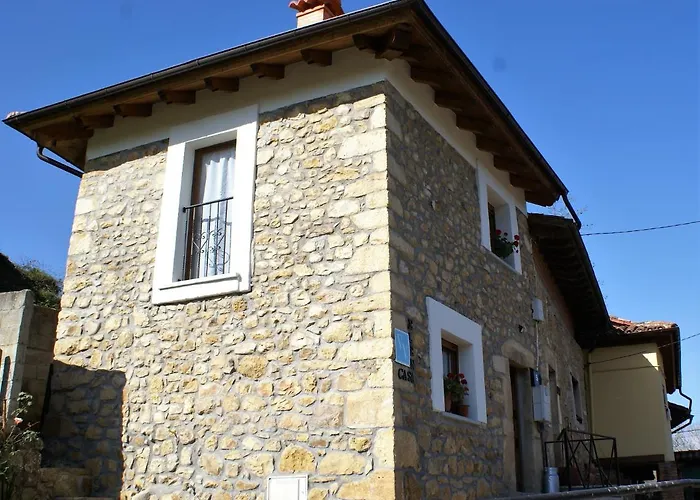 Casa Elena Cangas de Onis con WiFi y parking gratuito
