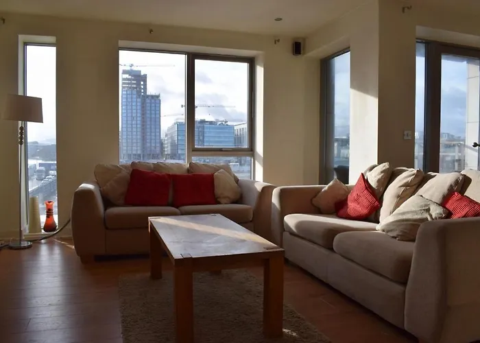 Central 2 Bedroom In