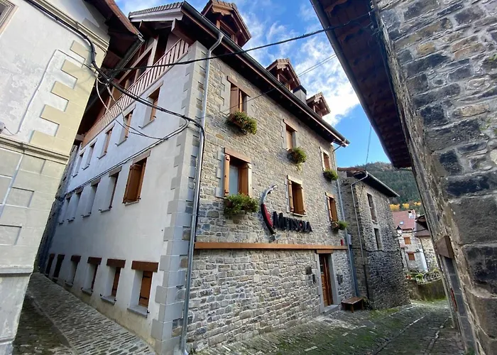 Metsola Apartamentos Rurales