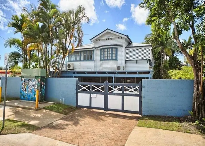 Cairns Sunshine Lodge