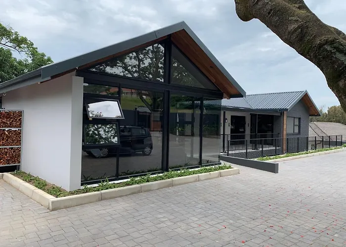 Family Hotel: Coral Wood Self Catering Suites And B&B