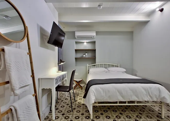 Chateau La Vallette - St. Elmo Suite