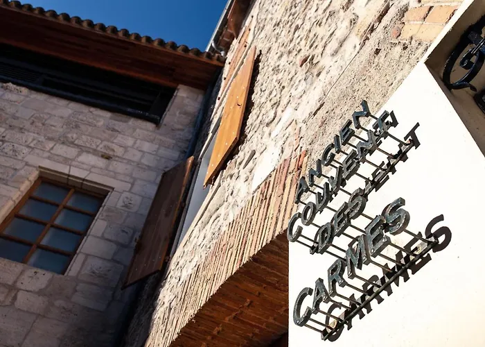 Chambre Lyre Maison de L'Église du Couvent