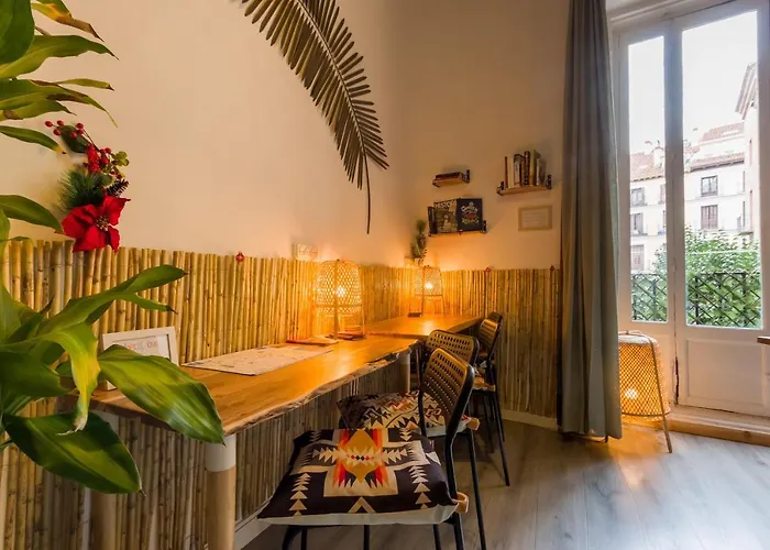 Social - Coliving & Coworking -