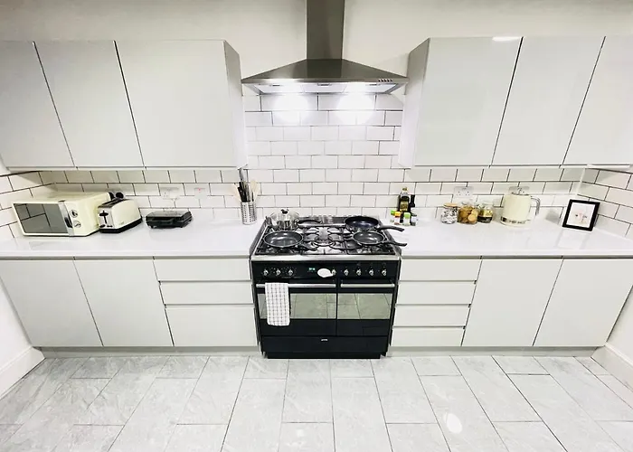 Leytonstone House - Sleepylodge