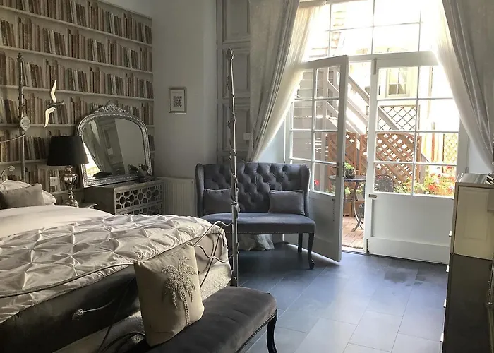 A Room In The City - West