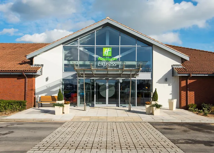 3 star hotels Holiday Inn Express Portsmouth - North By Ihg