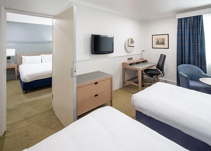 Pets Allowed Hotel Holiday Inn Hull Marina By Ihg