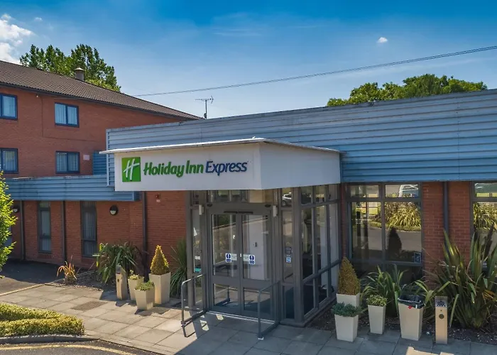 Family resorts Holiday Inn Express Preston South By Ihg