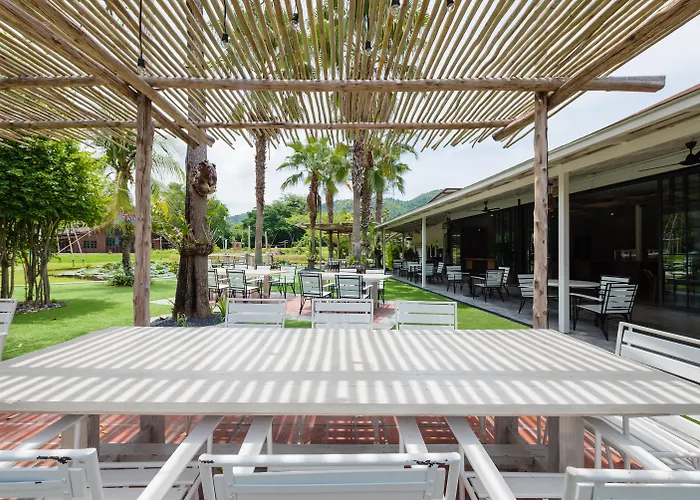 Dog friendly hotels Naina Resort & Spa - Sha Extra Plus