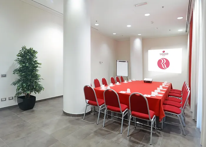 Spa Hotel: Ramada Plaza By Wyndham Milano