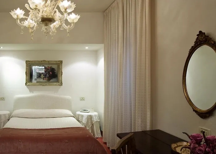 Romantic hotel: Hotel Columbia