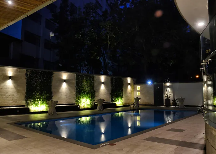 Hotels With Four Stars Zehneria