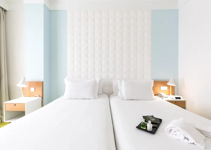 Cheap hotels Legendary Porto