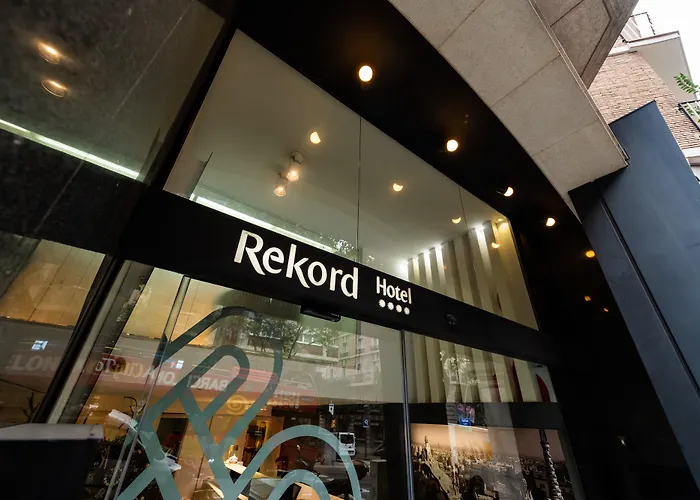 Hotel familiar: Atenea Rekord Suites Barcelona