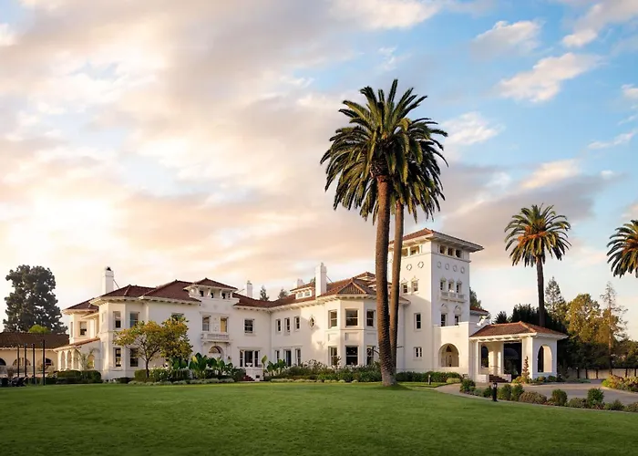 Hayes Mansion San Jose, Curio Collection By Hilton