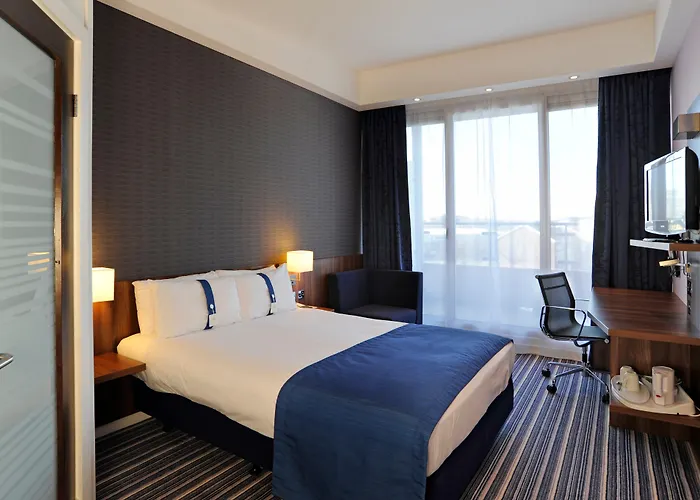 Holiday Inn Express , An Ihg