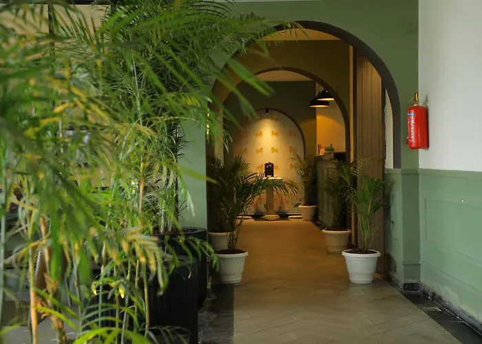 Family Hotel: Hotel City Express Udaipur - My Downtown Hotels