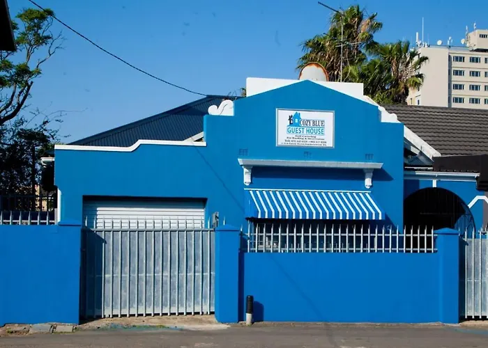 Cheap hotel: Cozy Blue Guesthouse