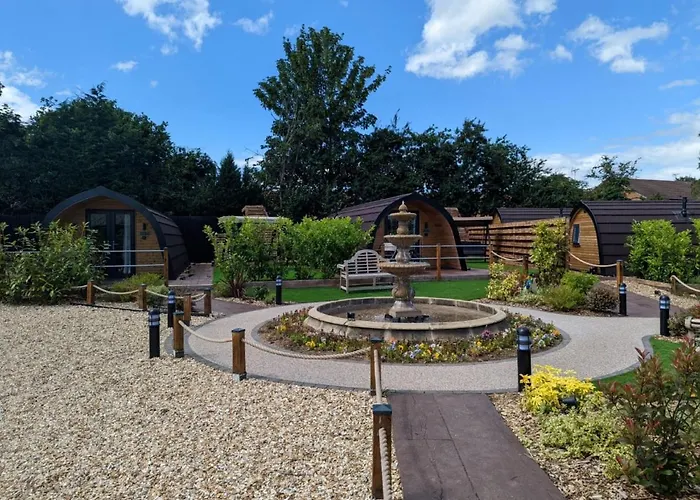 Peacock Lake Glamping