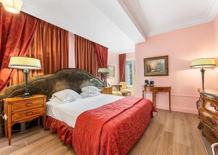 Hotels with a view Canal Suites