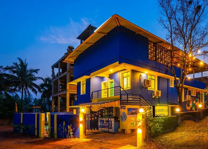 Pet Friendly hotel: Shalom Backpackers Anjuna Goa