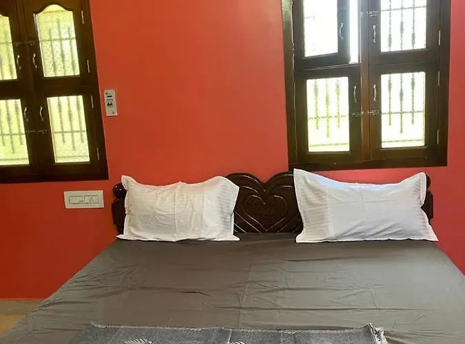 River View Home Stay Service Apartment