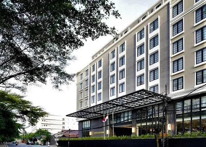 Сity center hotels Maia Jakarta