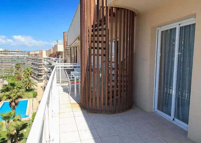 Uhc Ventura Park Apartments