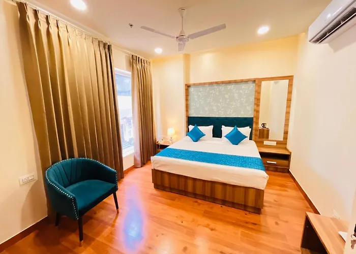 3 star hotel: Hotel The Orchid Tree Amritsar - Walking From Golden Temple