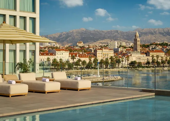 Family Hotel: Hotel Ambasador