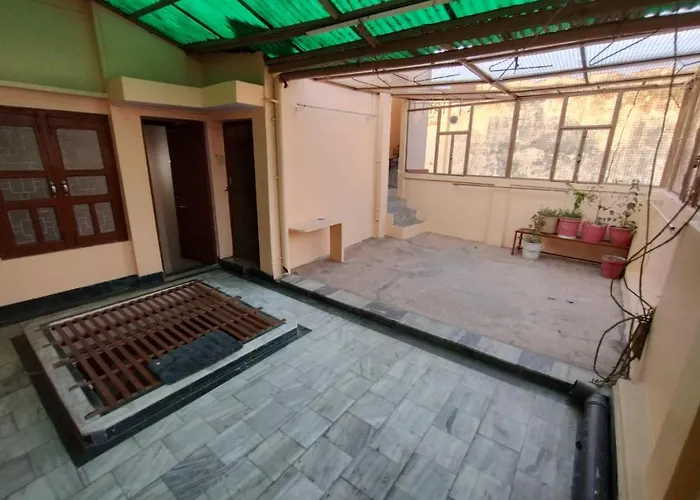 Pet Friendly hotel: Heritage Homestay@Old City Near Ganges