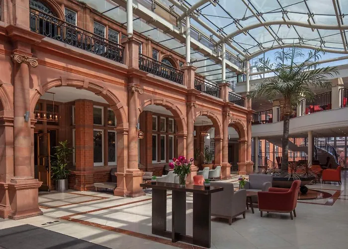 Family Friendly Hotels Crown London , Cricklewood North West London, Worldhotels Distinctive