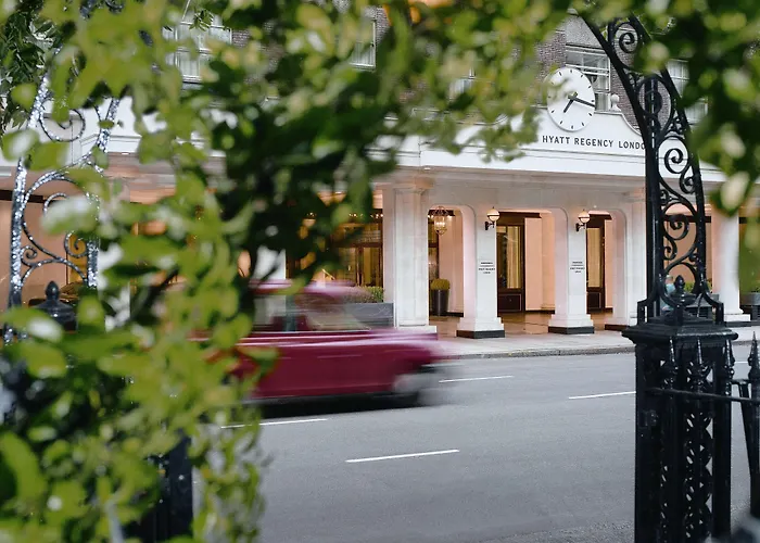 Romantic hotel: Hyatt Regency London - The Churchill