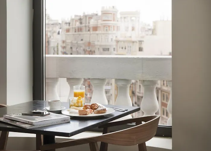 Hotel familiar: Dear Hotel Madrid
