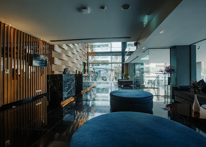 Luxury hotel only: Rak Elegant Hotel Patong
